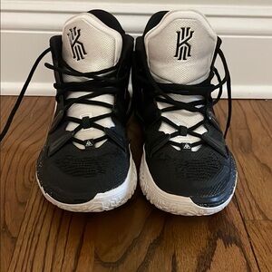 EUC Kyrie 7 TBs Men’s 10.5